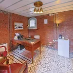 לינה וארוחת בוקר Va Boutique Hotel